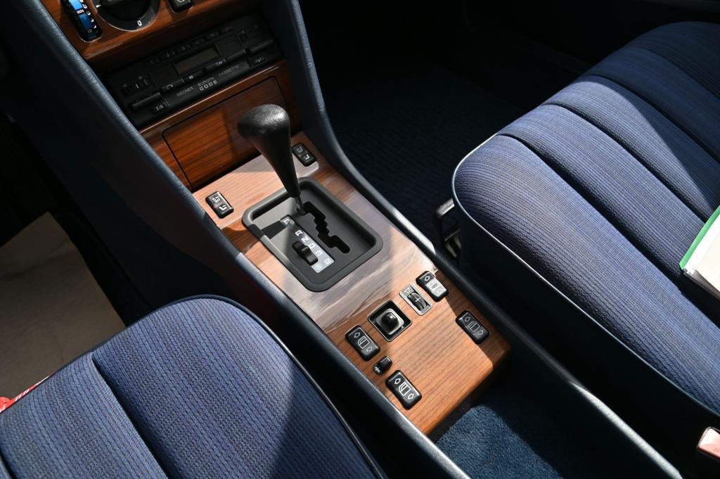 Mercedes-Benz CE 300