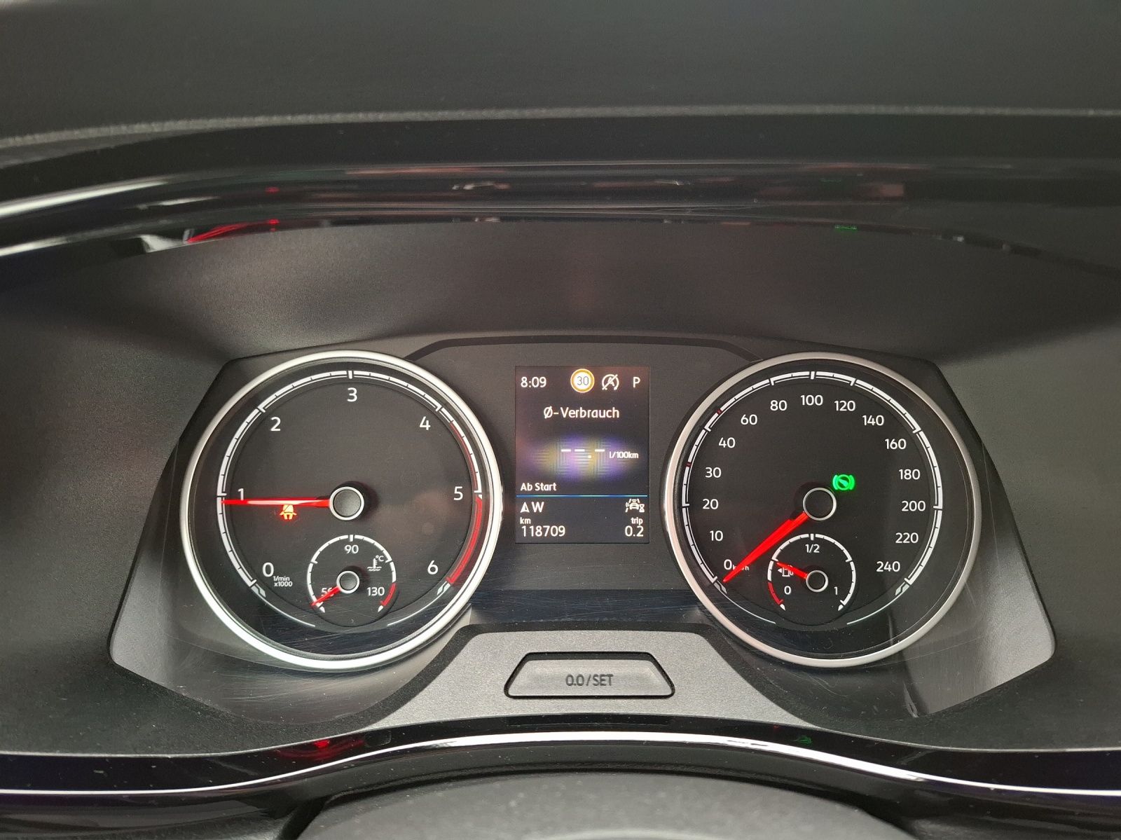 Fahrzeugabbildung Volkswagen T6.1 Multivan TDI Generation Six DSG Standhzg. L