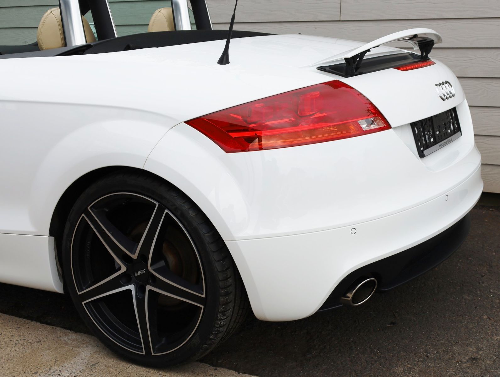 Fahrzeugabbildung Audi TT 2.0 TFSI Roadster Leder,Navi,Xenon,SH,SR+WR