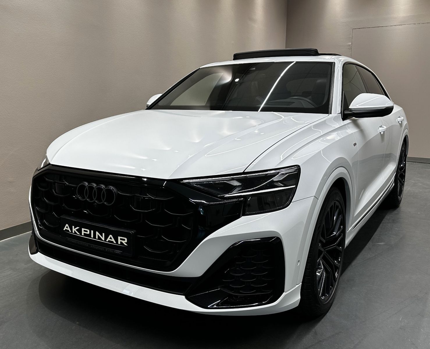 Audi Q8 50 TDI quattro S-Line 1.HAND PANO B&O HD-UP foto 2