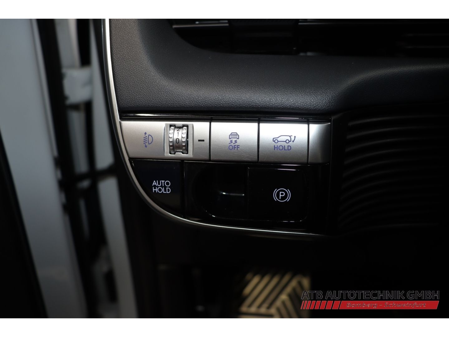 Fahrzeugabbildung Hyundai IONIQ 5 UNIQ 72,6 kWh 4WD 91,9% SOH HUD Navi Sou