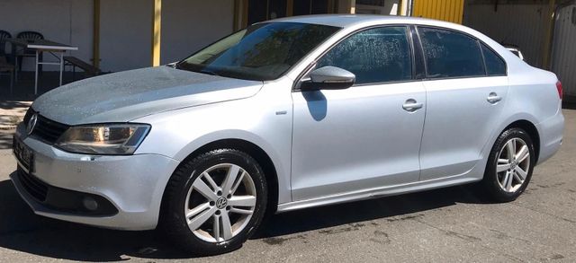 Volkswagen Jetta 1.6 TDI Trendline BlueMotion Euro 5