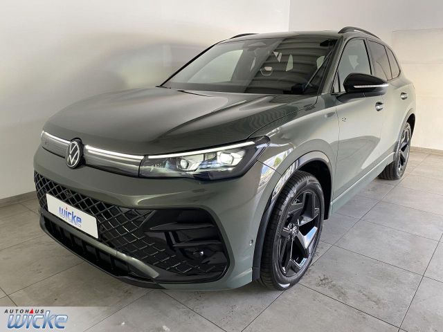 Tiguan 1.5 TSI DSG R-Line NAVI KLIMA PANO AHK