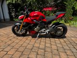 Ducati Streetfighter V4S, Akrapovic mit Straßenzul. - DUCATI ST 4