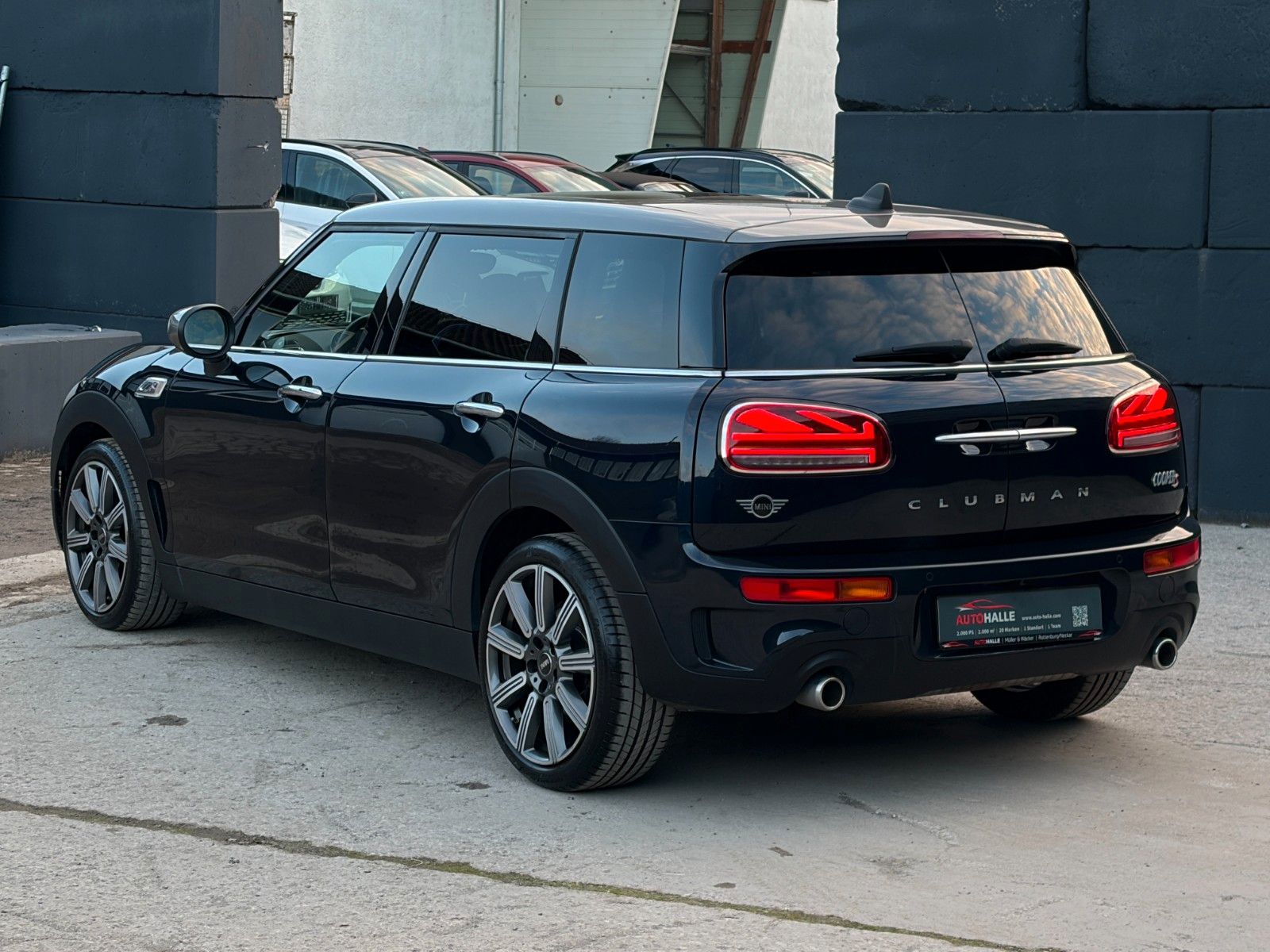Fahrzeugabbildung MINI Cooper S Clubman Classic Leder Pano Komfort LHZ