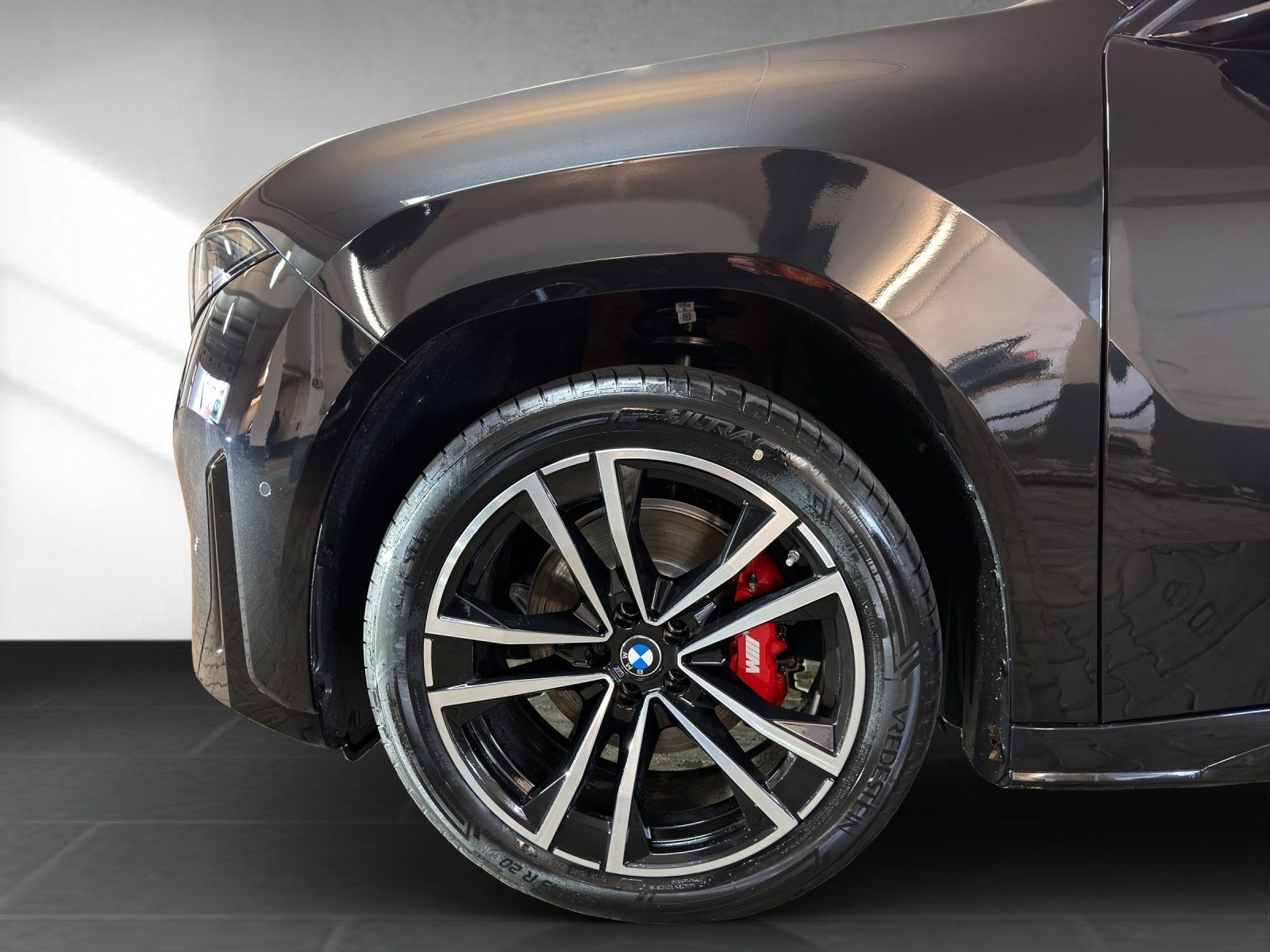 BMW iX3 - Bild 8