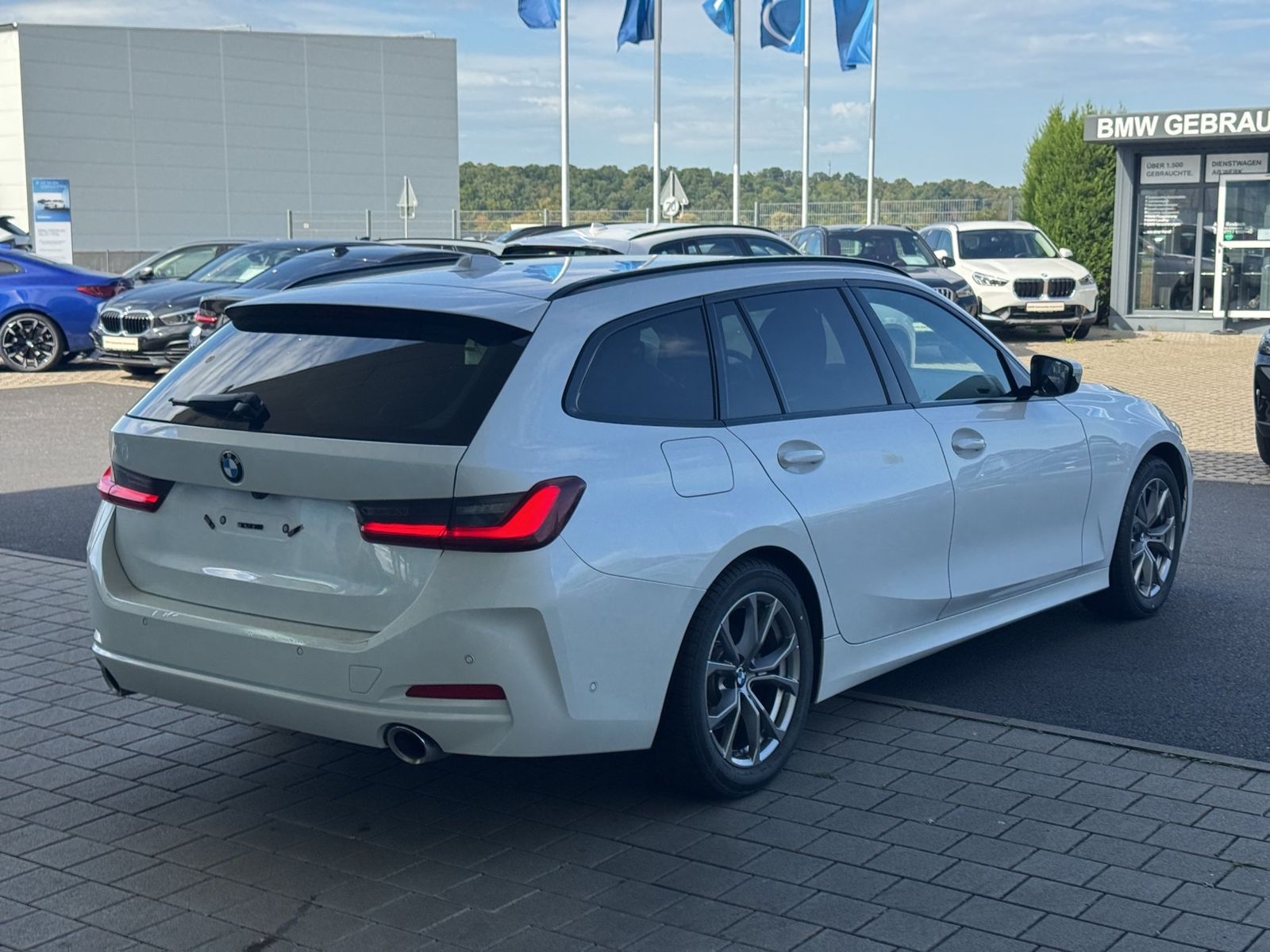 BMW 320d Touring Navi.ParkA.SSGL.Tempomat.DAB.Lordos imagem 3