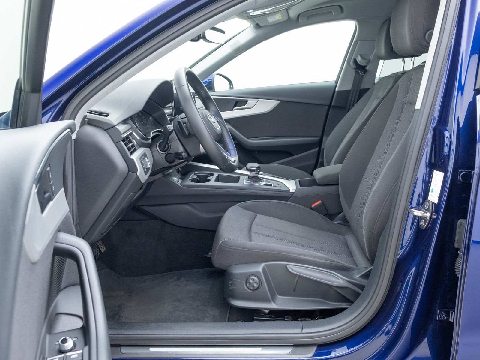 Audi A4 - Bild 12