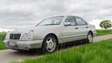Mercedes-Benz Mercedes E-Klasse 280, Bald Oldtimer - gebrauchte Mercedes-Benz E 280 aus dem Jahr 1998
