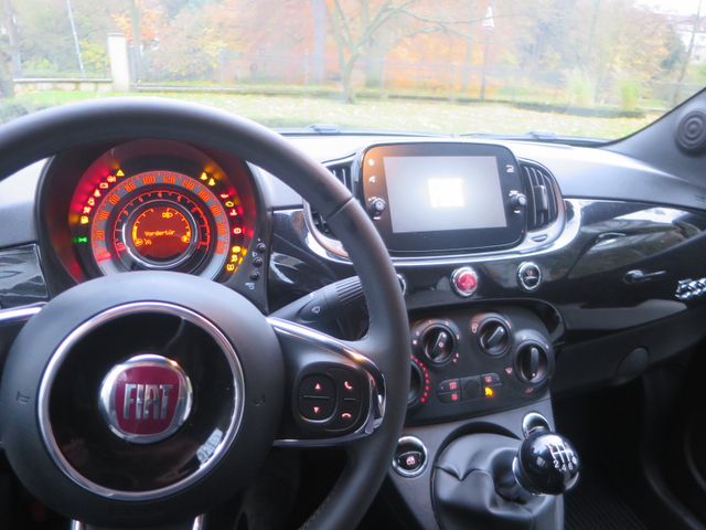 Fiat 500C DolveV. Cabrio, all Black, 22 Mo., Garantie