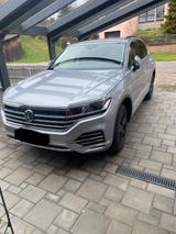 Volkswagen Touareg 3.0 V6 TDI Elegance - silberne Volkswagen Touareg