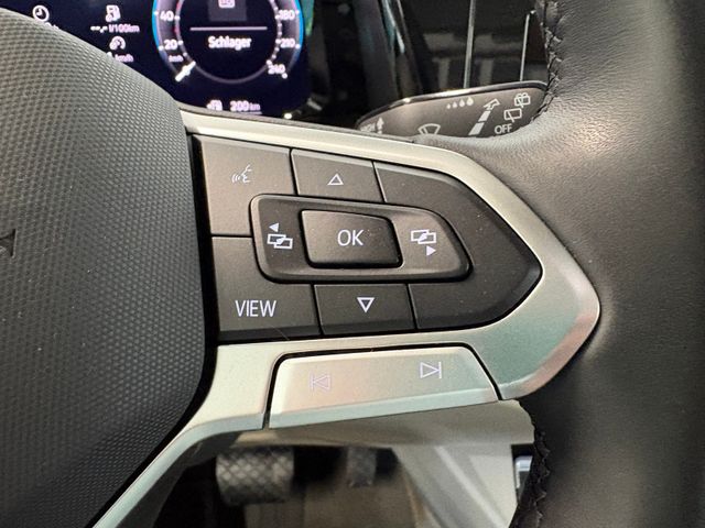 T7 Multivan 2.0 TDI DSG NAVI AHK PANO IQ.LIGHT