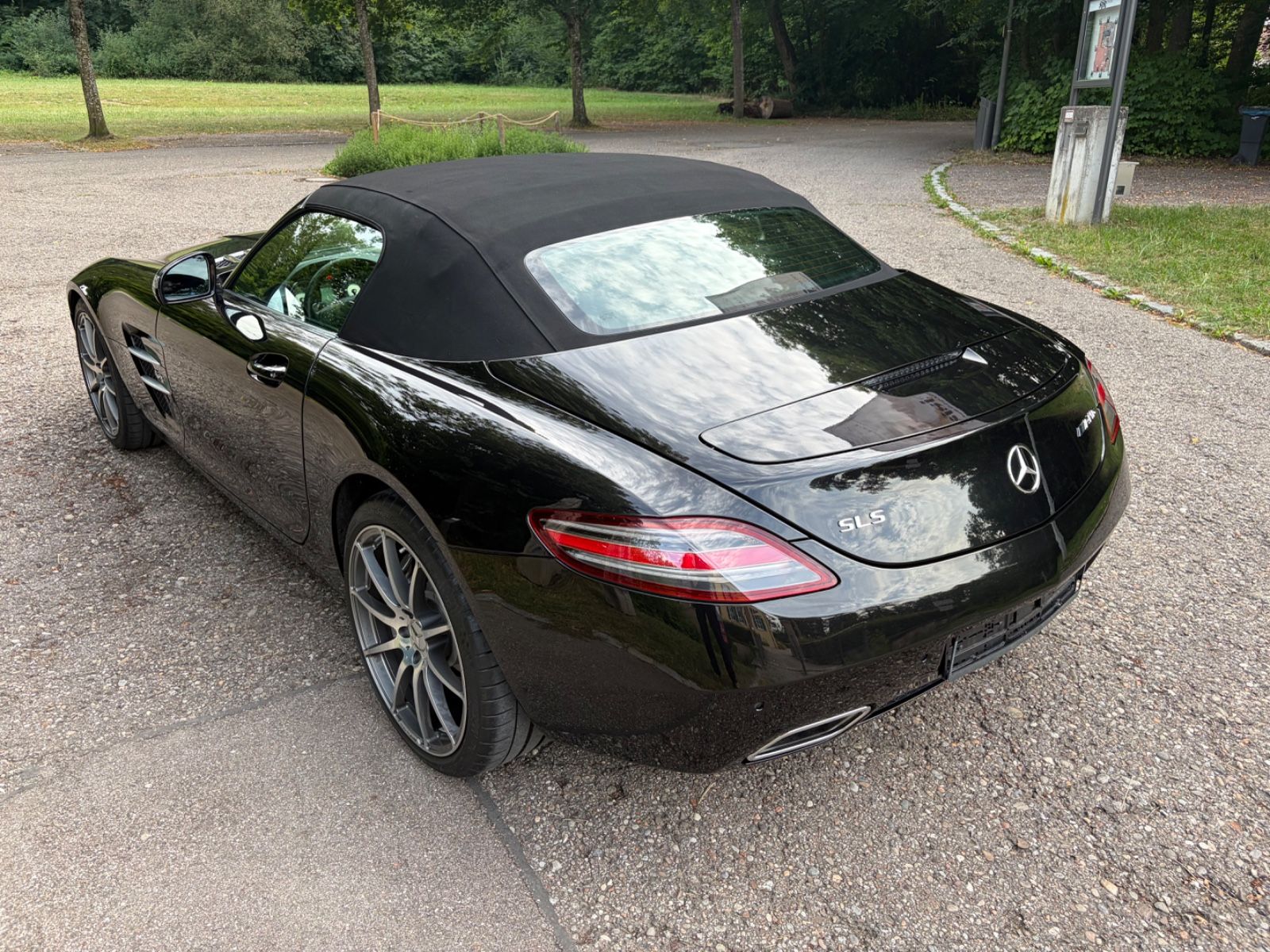 MERCEDES-BENZ SLS AMG 13
