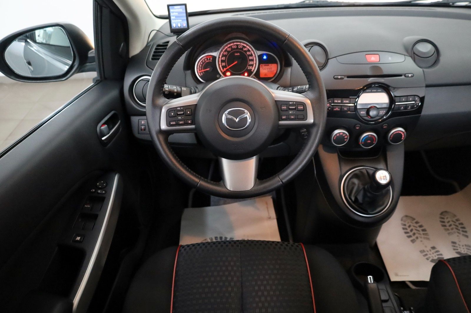 Fahrzeugabbildung Mazda 2 Lim. 1.5 Sport-Line SH,PDC,abn. AHK,SR+WR