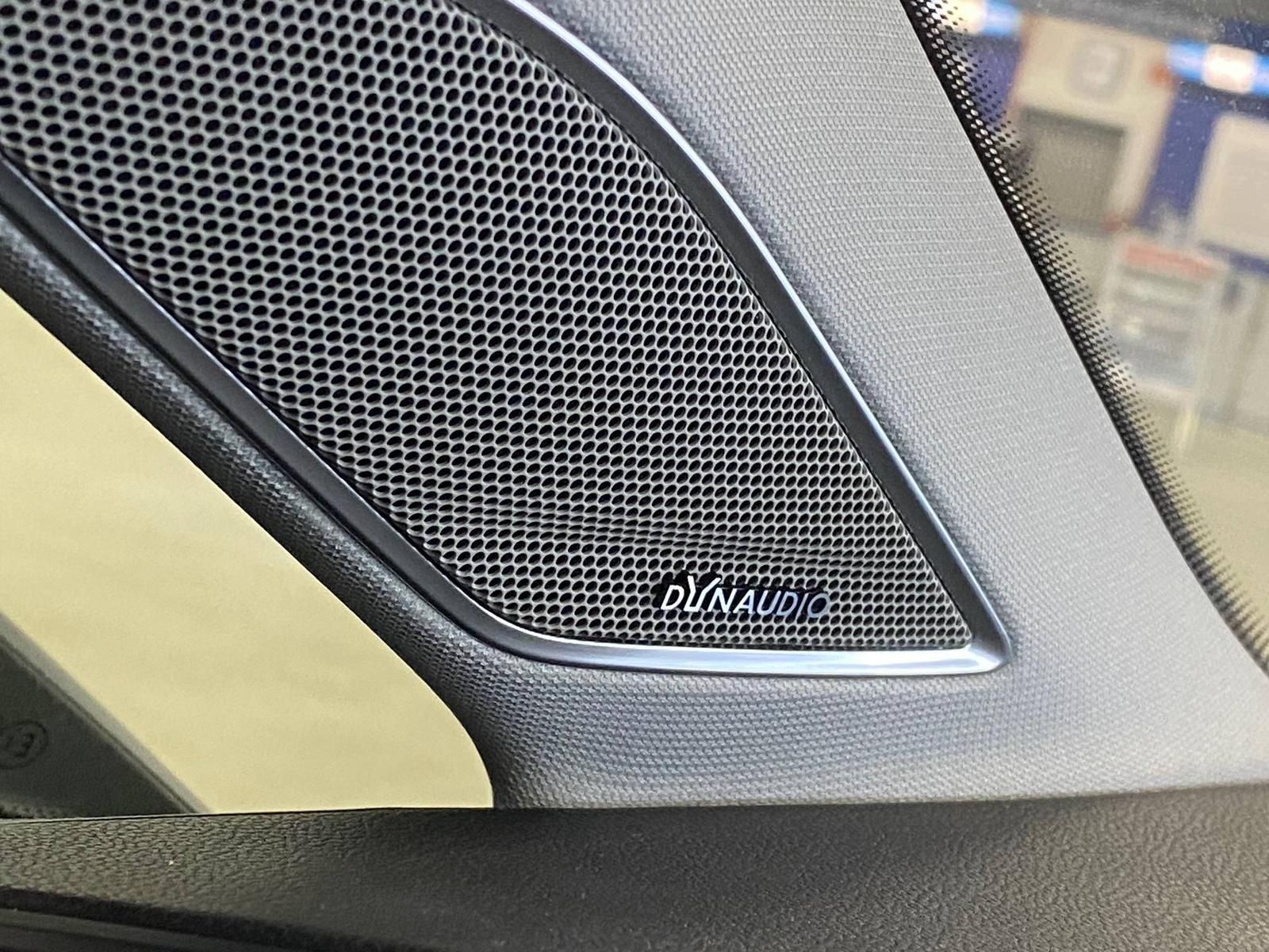 Fahrzeugabbildung Volkswagen Golf e-Golf Comfortline+ACC+RFK+NAVI+WÄRMEPUMPE
