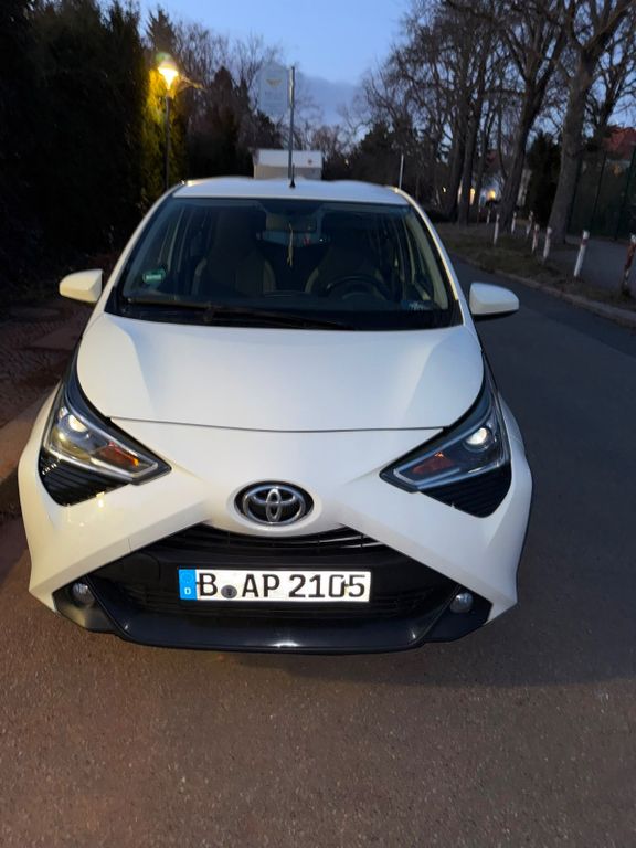Image of Toyota Aygo (X)