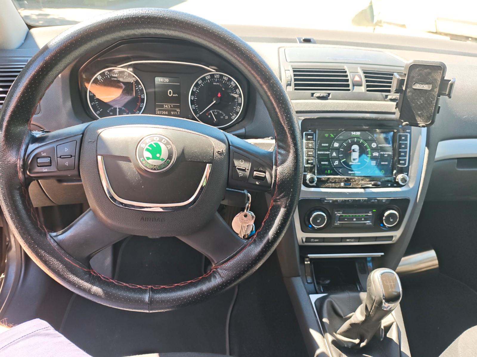 Skoda Octavia 2011 — photo 7