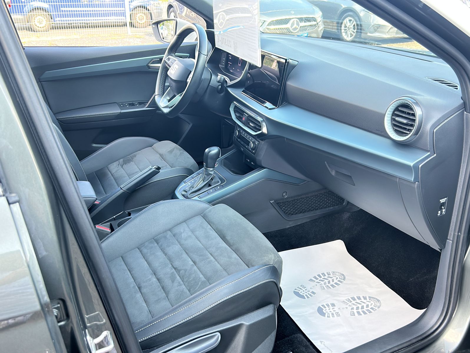 Fahrzeugabbildung SEAT Arona 1,5 TSIXperience