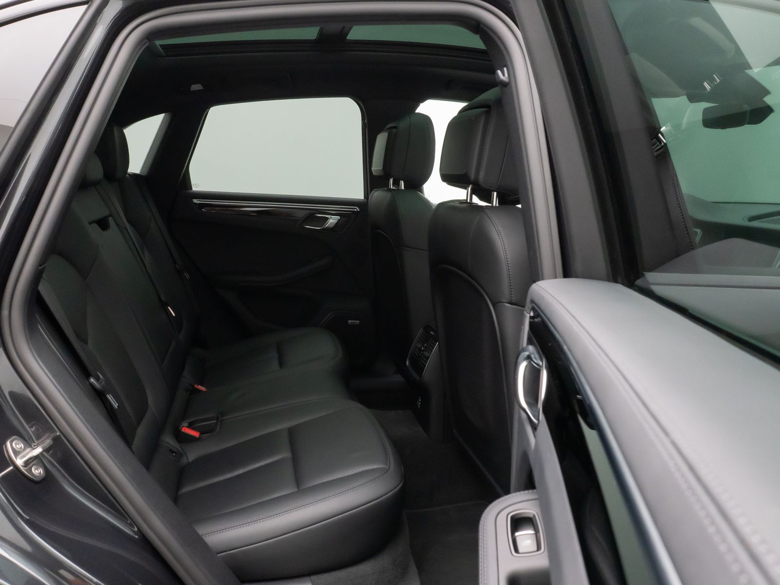 Fahrzeugabbildung Porsche Macan S BOSE Kamera Memory DAB Panorama 20Zoll