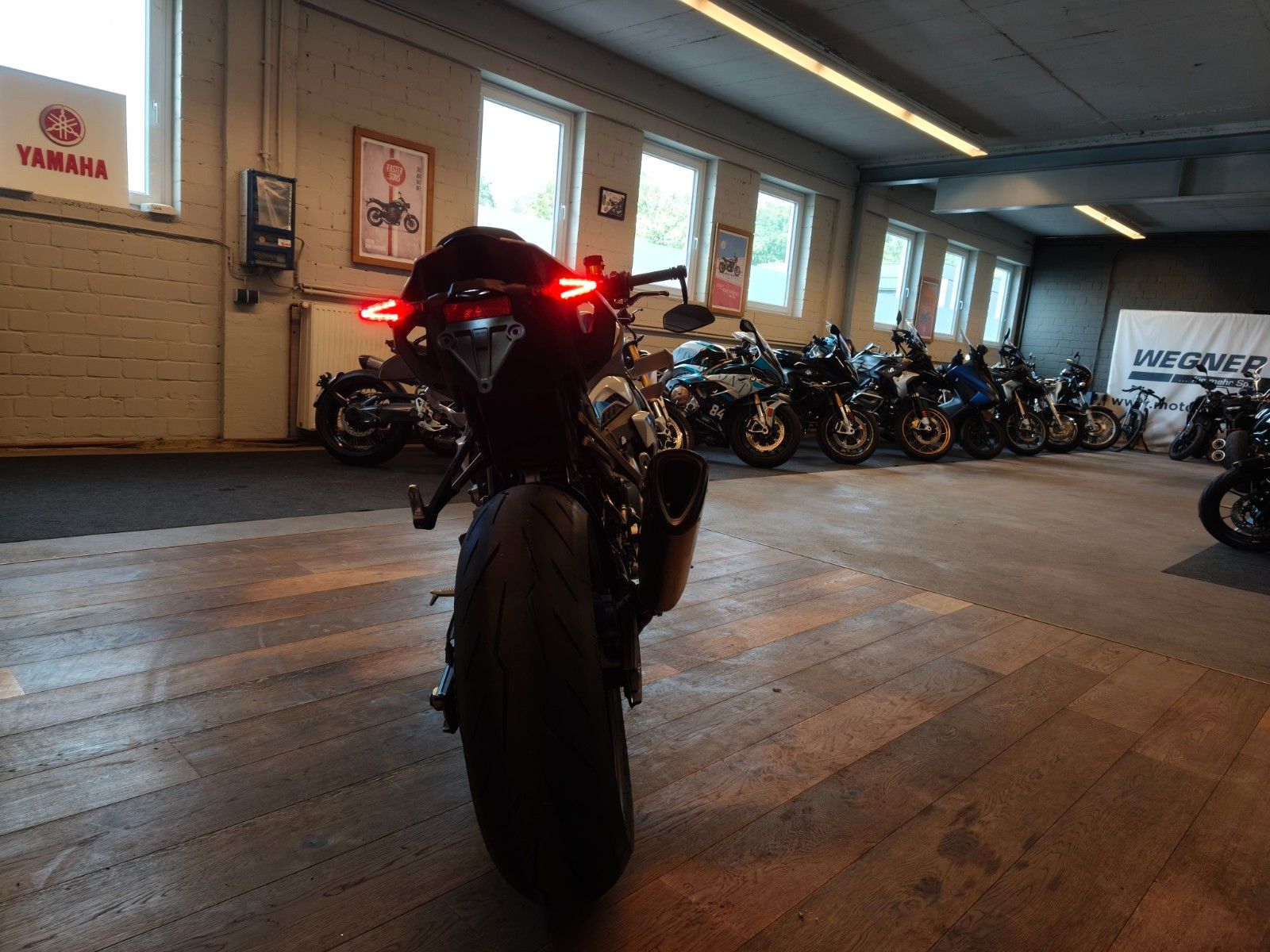 Fahrzeugabbildung BMW M 1000 R Super Zustand