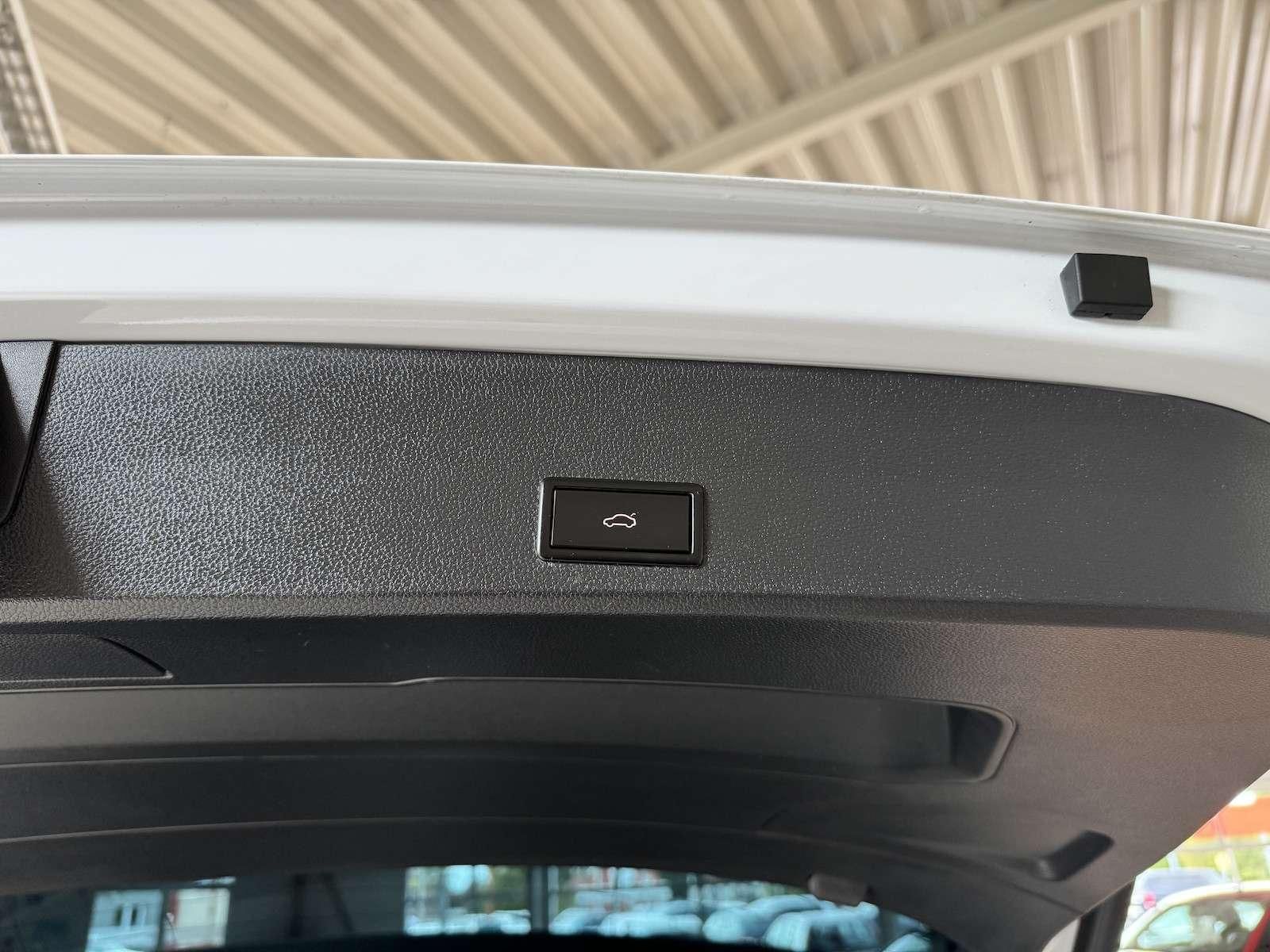 Fahrzeugabbildung CUPRA Ateca 4Drive /LED/Navi/Beats/Spur/360°/Ahk 22...