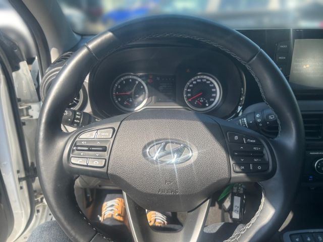 Fahrzeugabbildung Hyundai i10 Trend Navi Apple CarPlay Android Allwetterre
