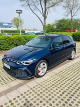 Volkswagen Golf GTE  8 Plug-in Hybrid - Volkswagen Golf: GTE