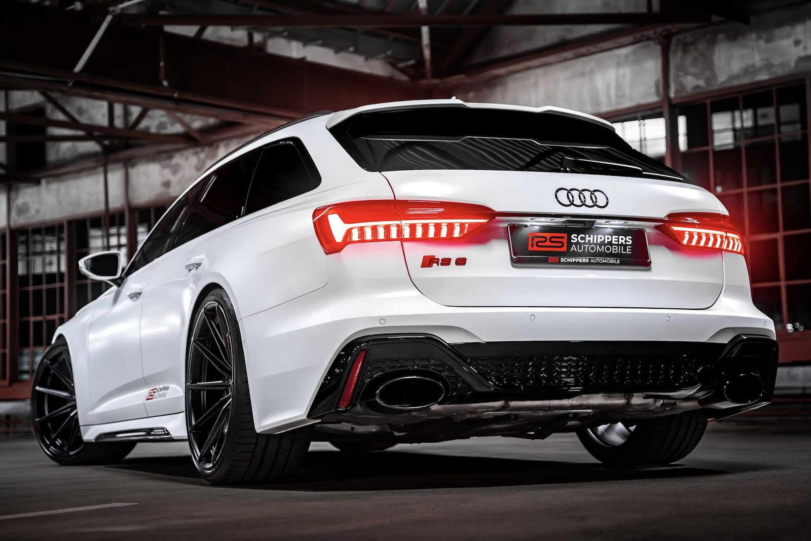 Fahrzeugabbildung Audi RS6 KERAMIK|HGP-PERFORMANCE|DYNAMIK+|MATTLACK