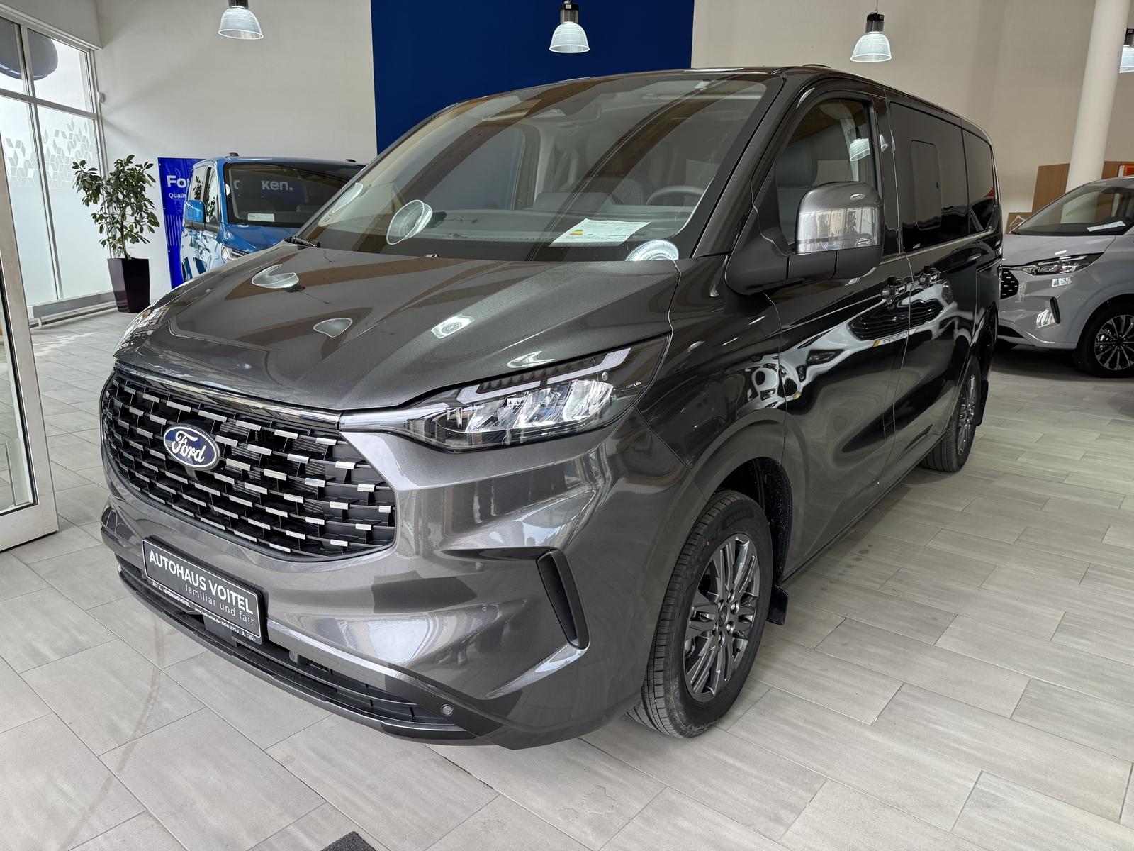 Ford Tourneo Custom 2.0 EcoBlue L1 Titanium