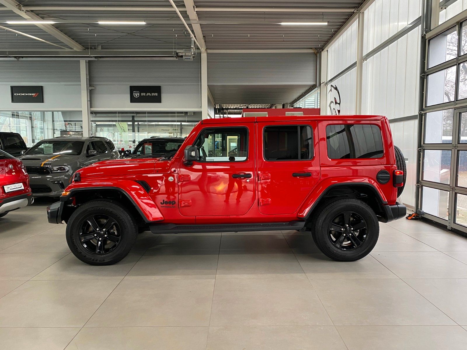 Fahrzeugabbildung Jeep Wrangler 2.2 CRDi Sahara Night Edition +Garantie