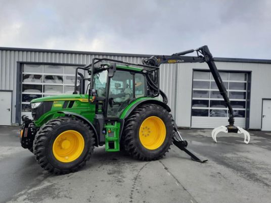 John Deere 6R 150 mit Ladekran