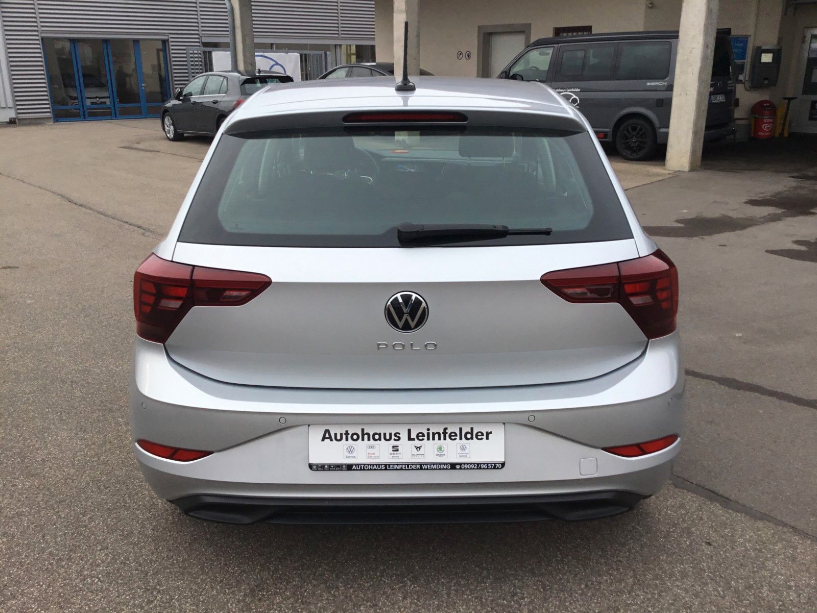 Fahrzeugabbildung Volkswagen Polo 1.0 TSI DSG Life+LED+Kamera+AppConnect+ACC