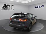 Kia CEED 1.5T DCT SPIRIT KAMERA 17Z TOT.WINKEL FULL- - gebrauchte Kia cee'd / Ceed aus dem Jahr 2024