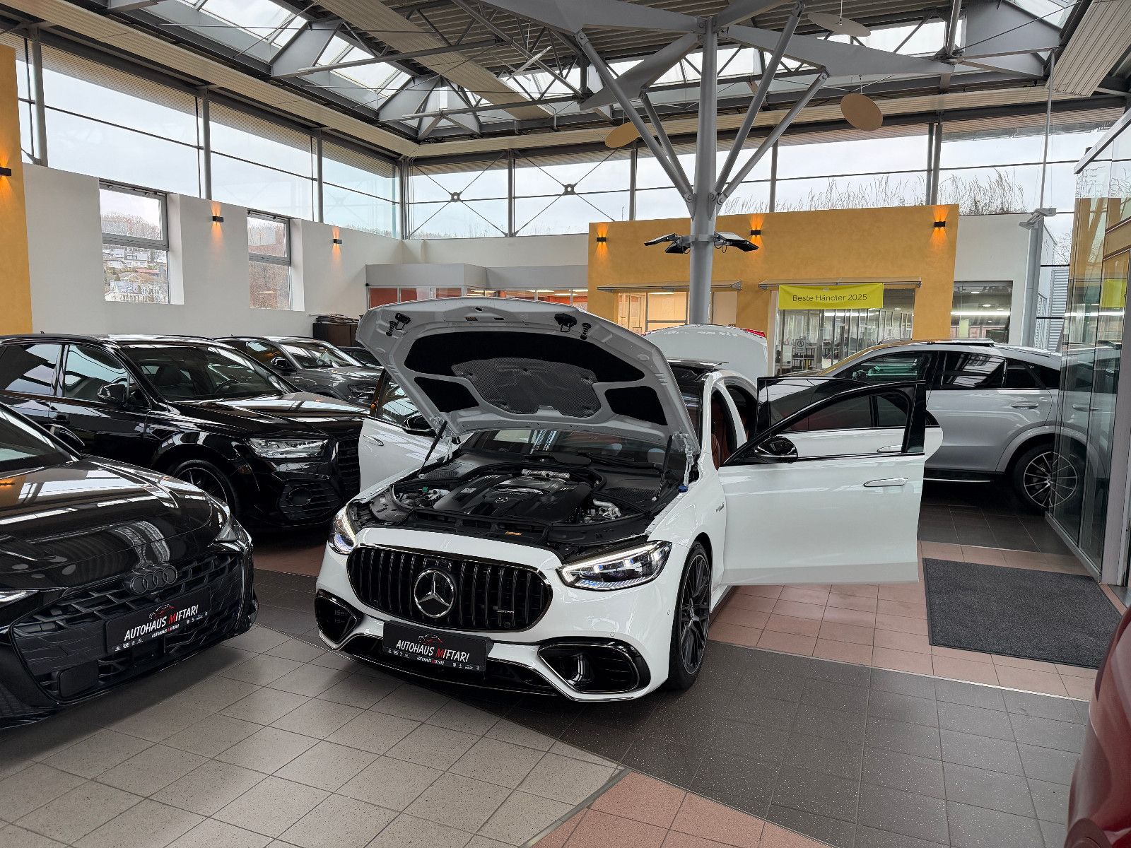 Mercedes-Benz S 63 AMG E Perf. L Burmester Softclose 3D Entert imagem 2