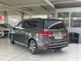 Volkswagen Touran 2.0TDI 2xR-Line ACC LED AHK 7Sitzer - VW Touran Gebrauchtwagen in Braunschweig
