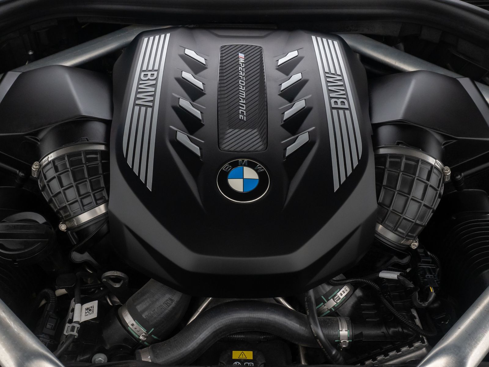 Fahrzeugabbildung BMW X5 M50i 360&deg; HUD Laser SoftCl DispKey Panorama