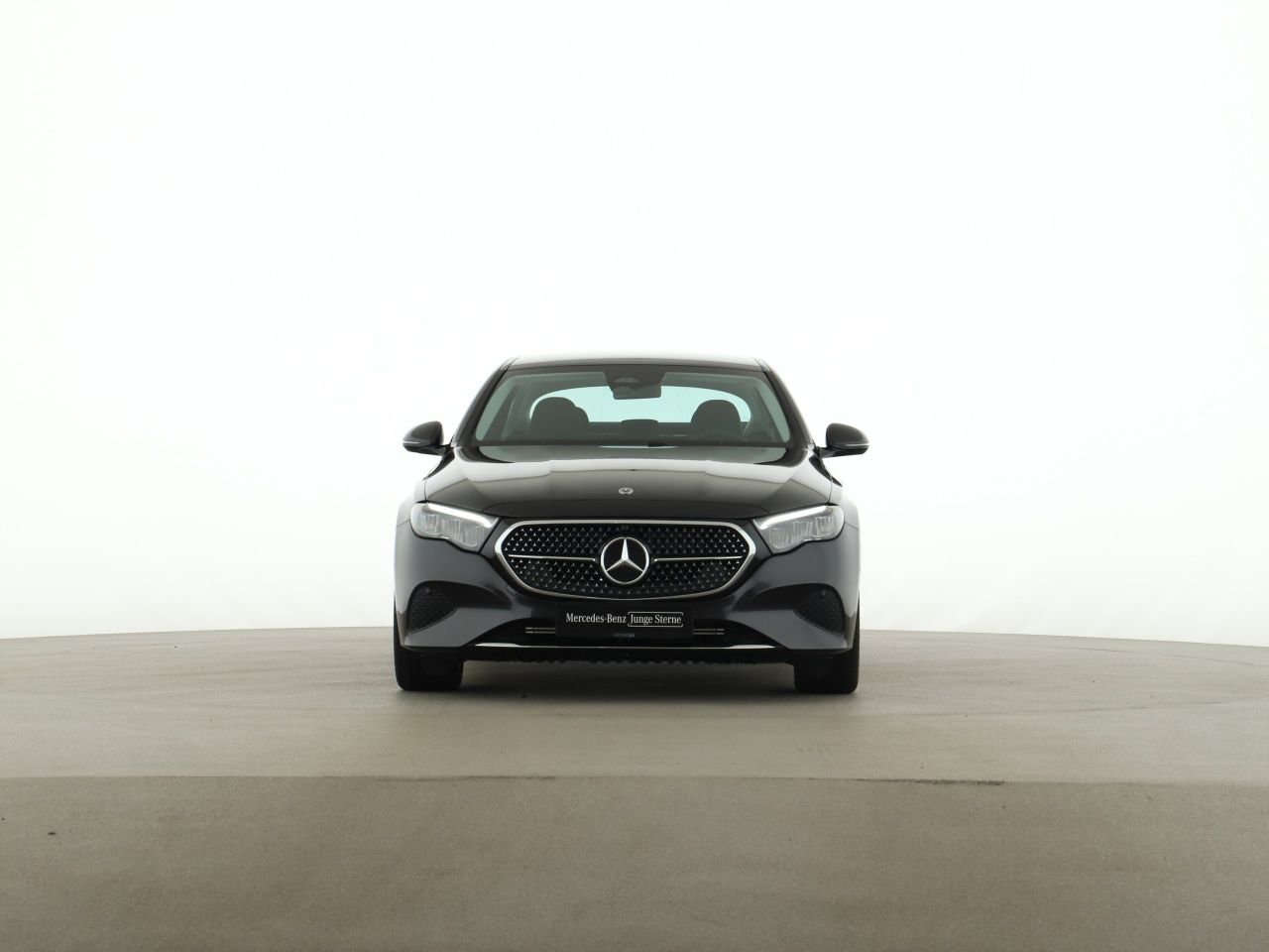 Mercedes-Benz E 220 d Avantgarde MBUX Distronic Kamera LED foto 2