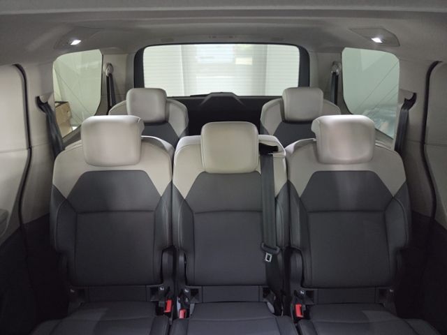 T7 Multivan Taxi 2.0 TDI LED STH AHK LÜ L2 LANG