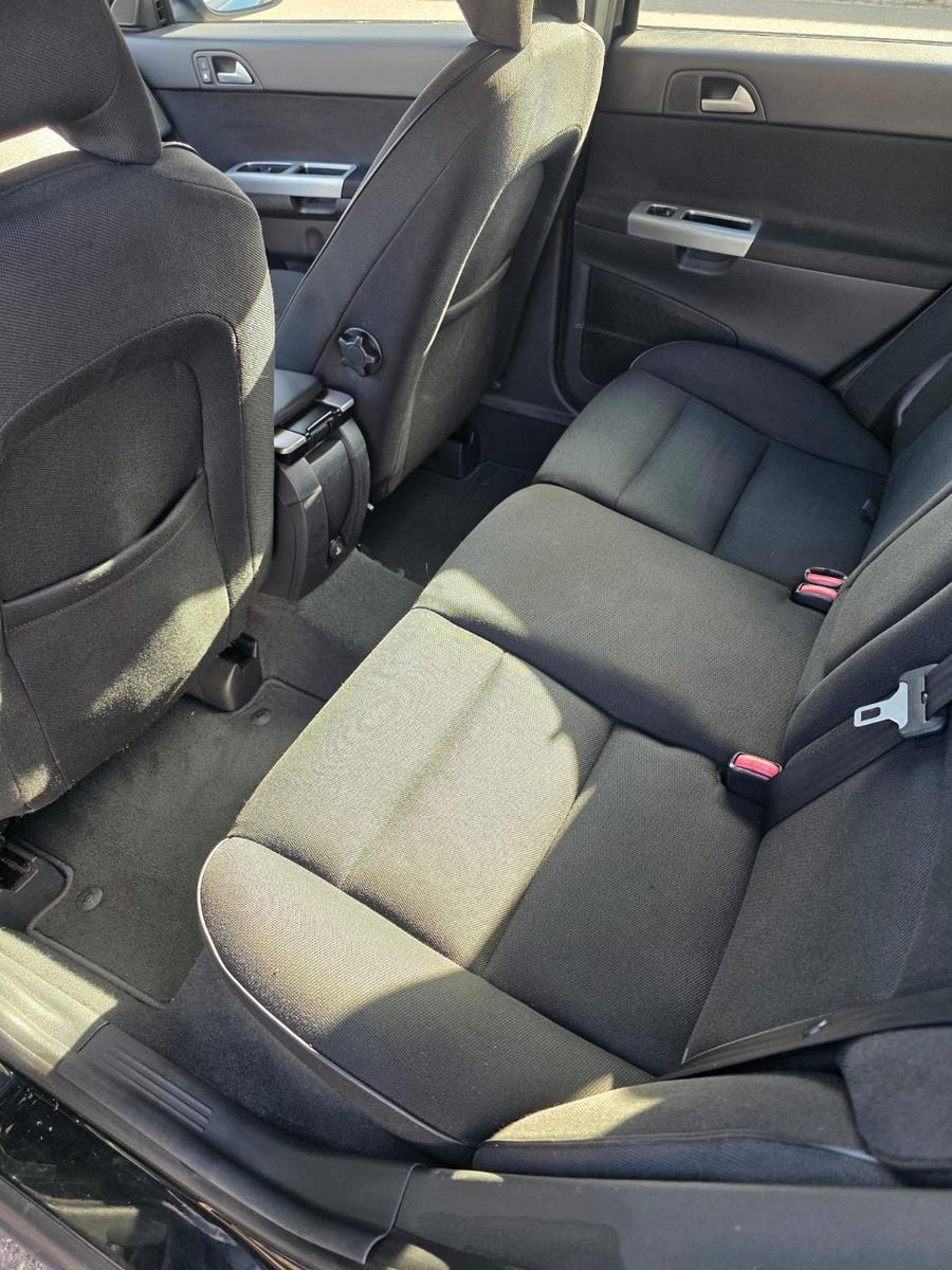 Volvo V50 2009 — photo 10