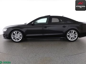 Audi S8 - 2