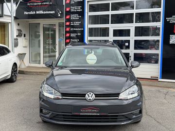 Volkswagen Golf - 2