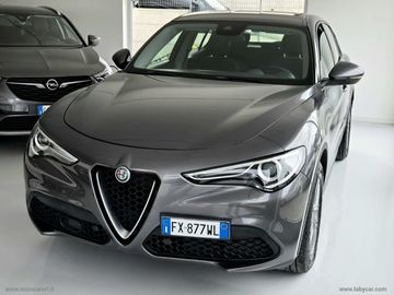 Alfa-Romeo Stelvio - 6