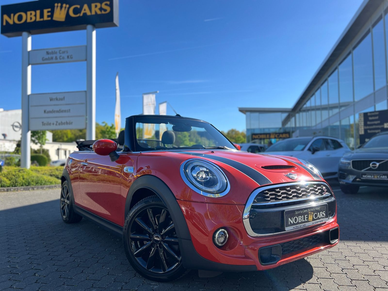 Fahrzeugabbildung MINI Cooper S Cabrio Chili LED NAV RFK SHZ ALU