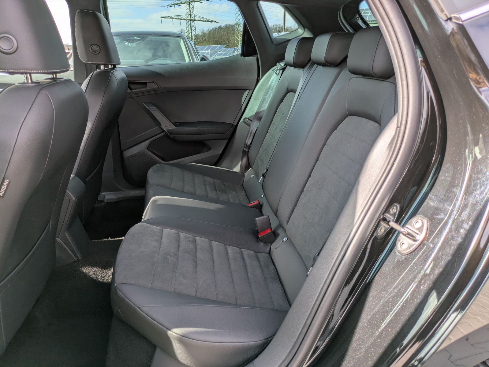 Fahrzeugabbildung SEAT Ibiza Xcellence 1.0 TSI VOLL-LED*ACC*APP*KAMERA