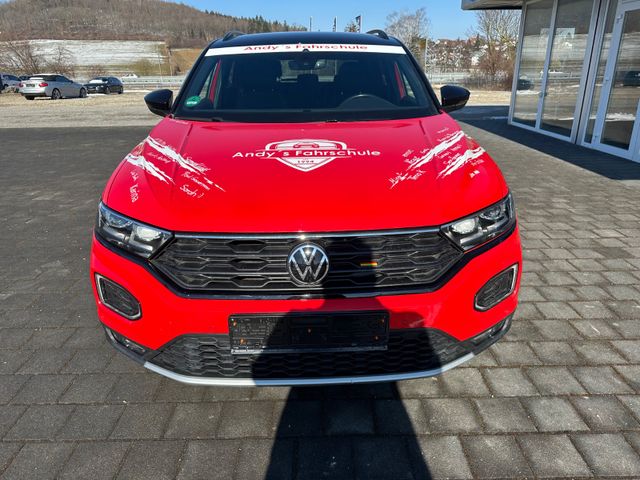 Volkswagen T-Roc Sport 1.5 TSI 16V DSG Navi ACC AHK