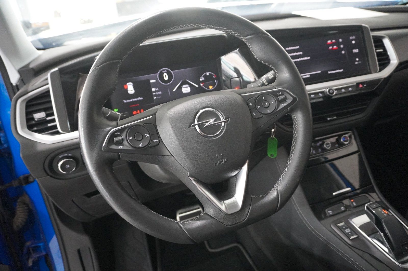 Fahrzeugabbildung Opel Grandland 1.5D GS SPORT NAVI/LED/VIRT./SPORT/DAB