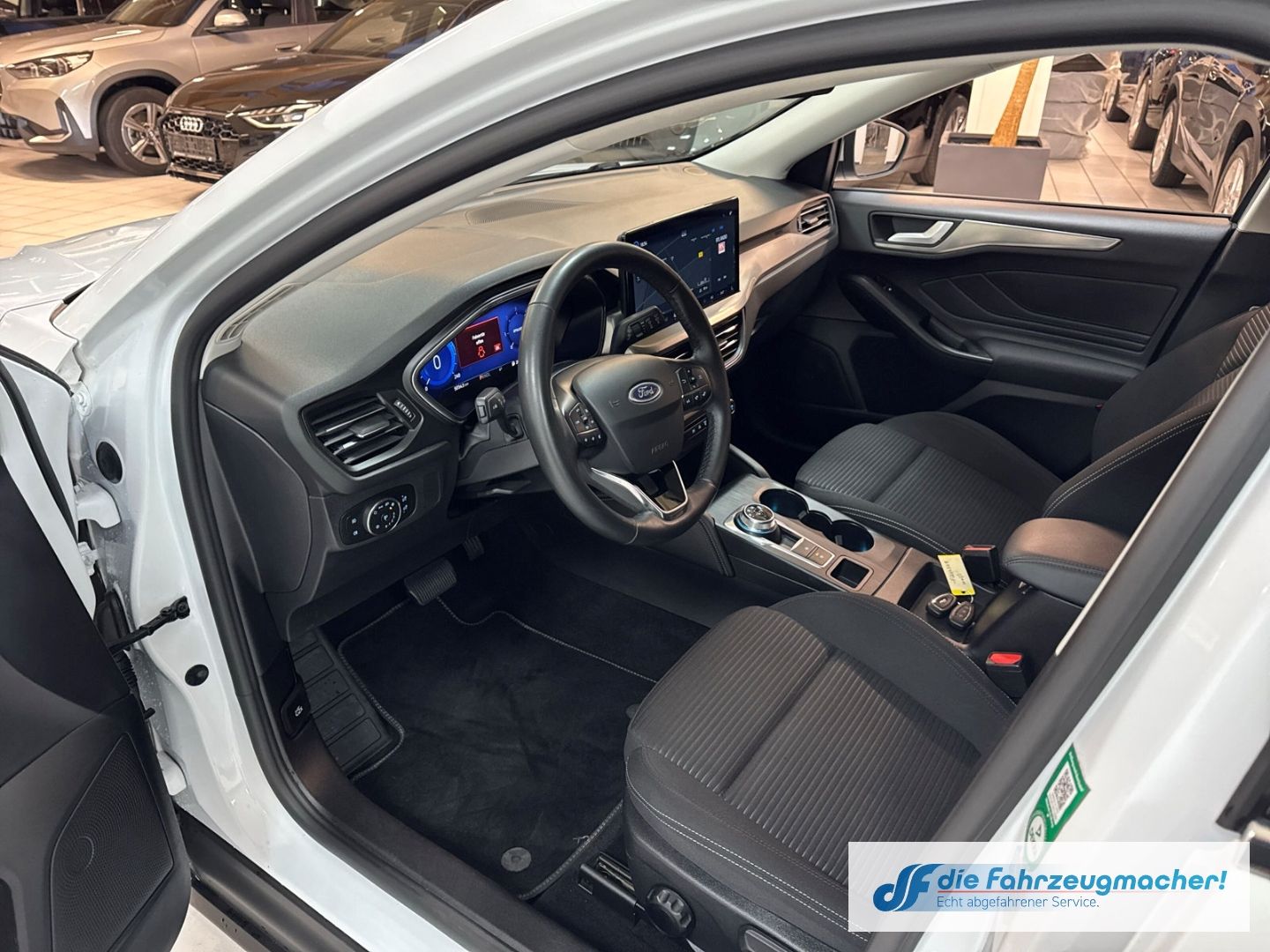 Fahrzeugabbildung Ford Focus Turnier Titanium X Navi Digitales Cockpit