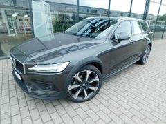 Fahrzeugabbildung Volvo V60 Cross Country B4 D AWD Plus 'Standheizung',A