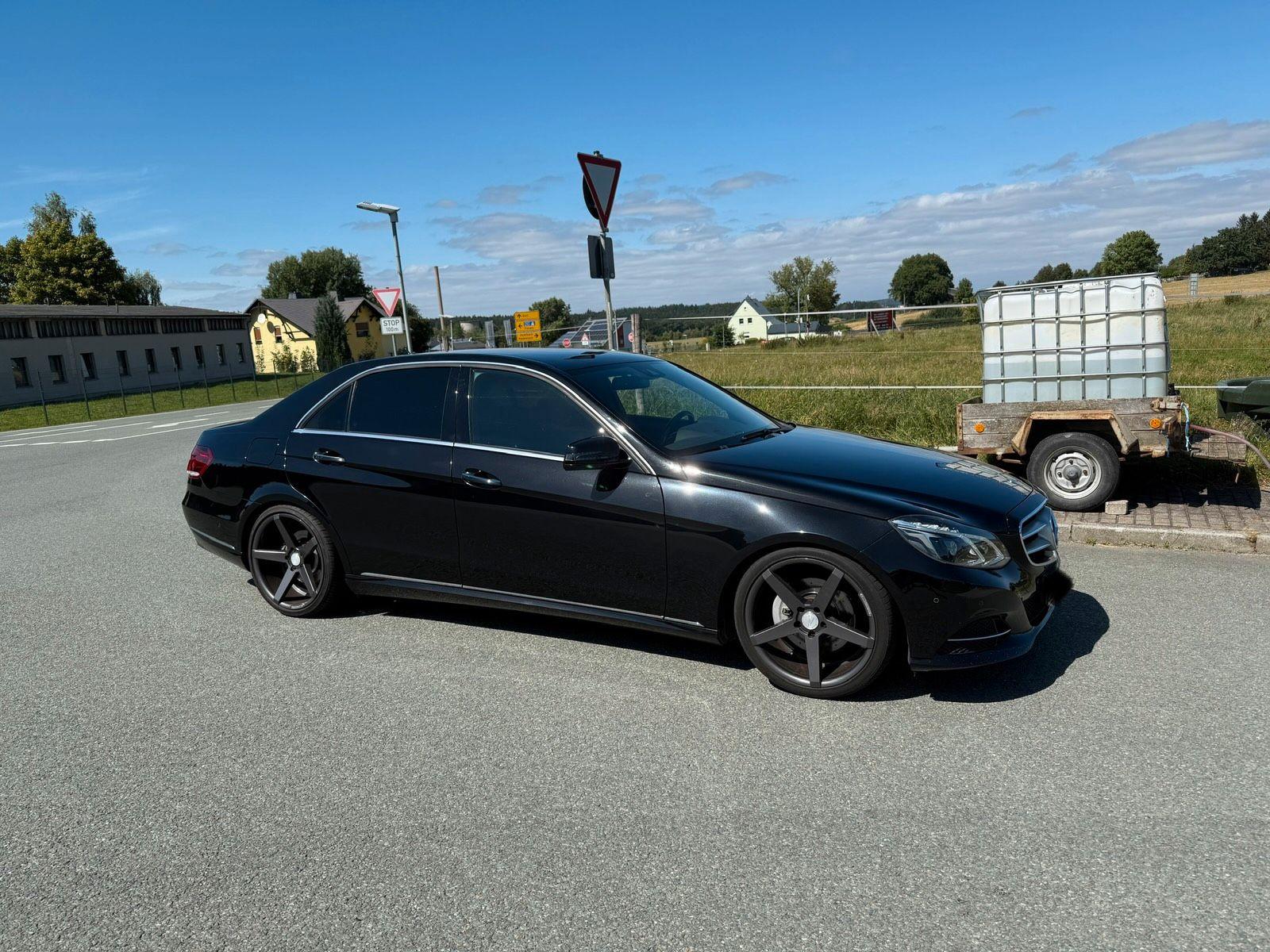 Mercedes-Benz E 300