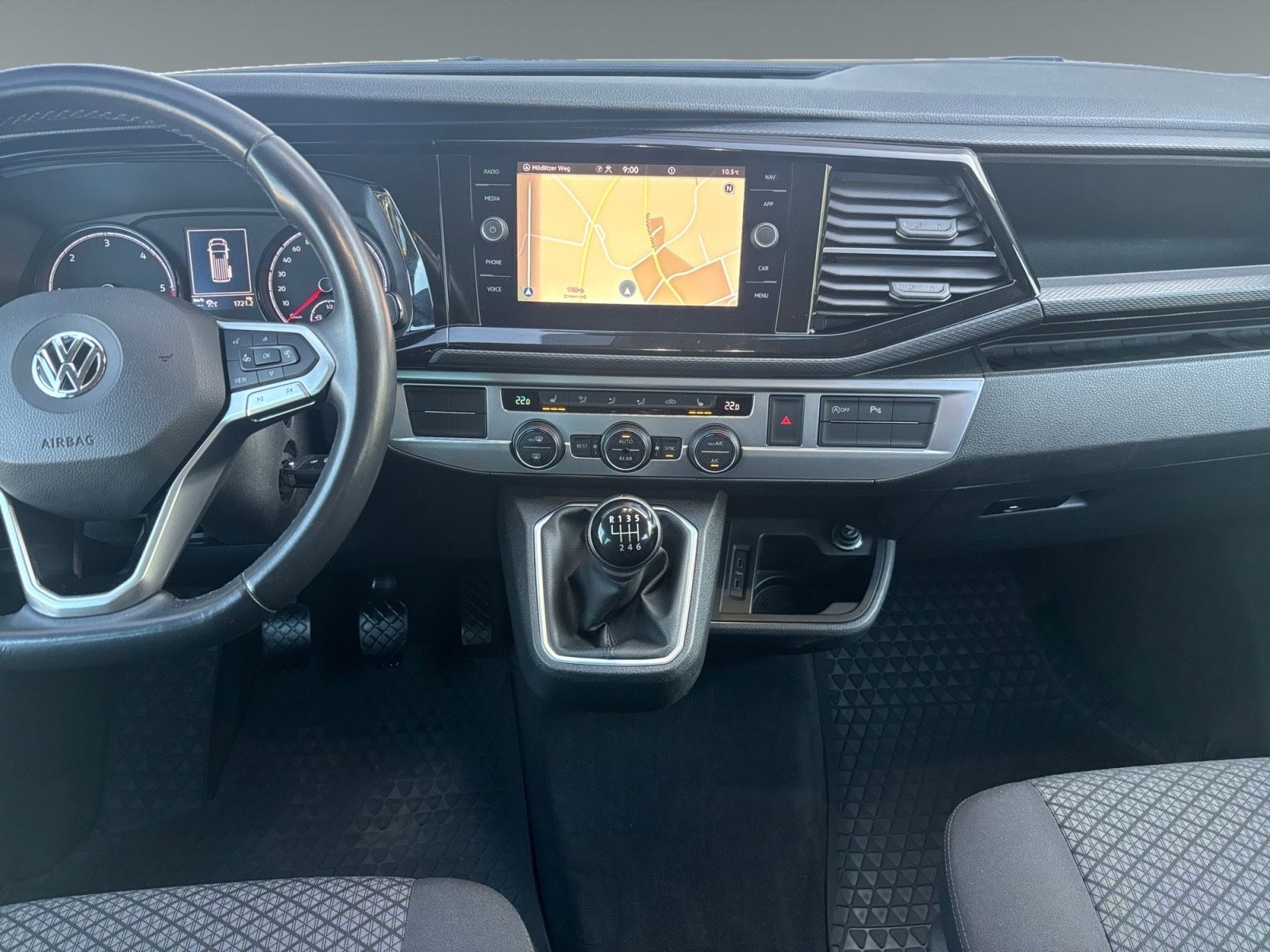 Volkswagen T6.1 Multivan 150 PS Navi Sitzh LED ACC 3xKlima foto 10